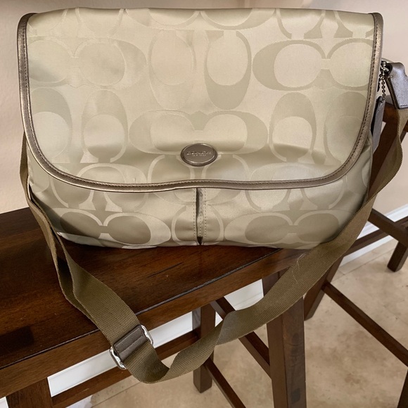 Designer bag - Picture 1 of 3